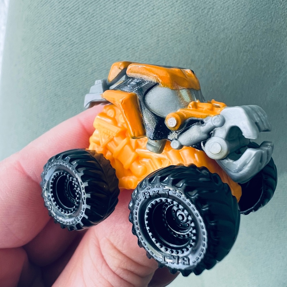 2025 Monster Jam Mini Digatron RARE